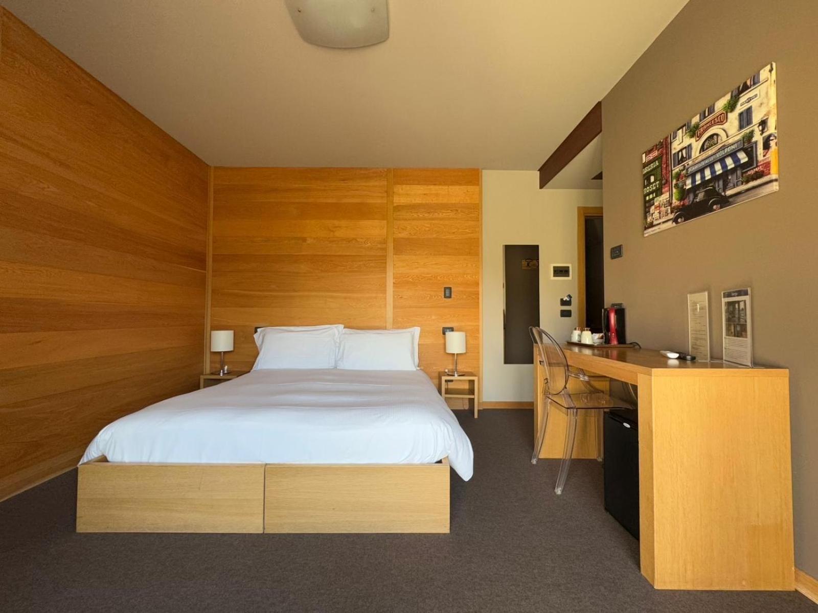 Doppelzimmer mit Balkon
